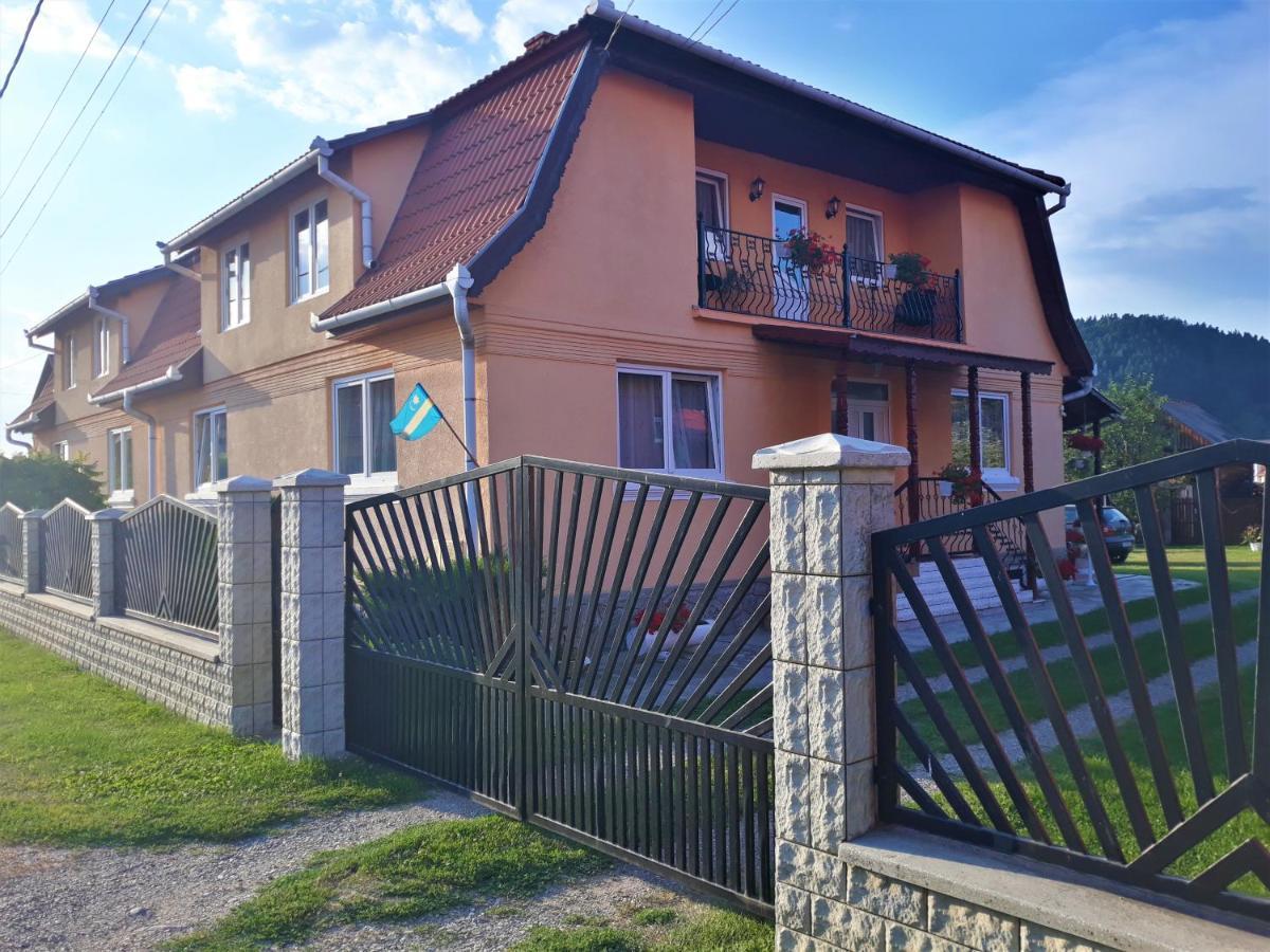 Hotel Gabriella Vendeghaz Lăzarea Exterior foto